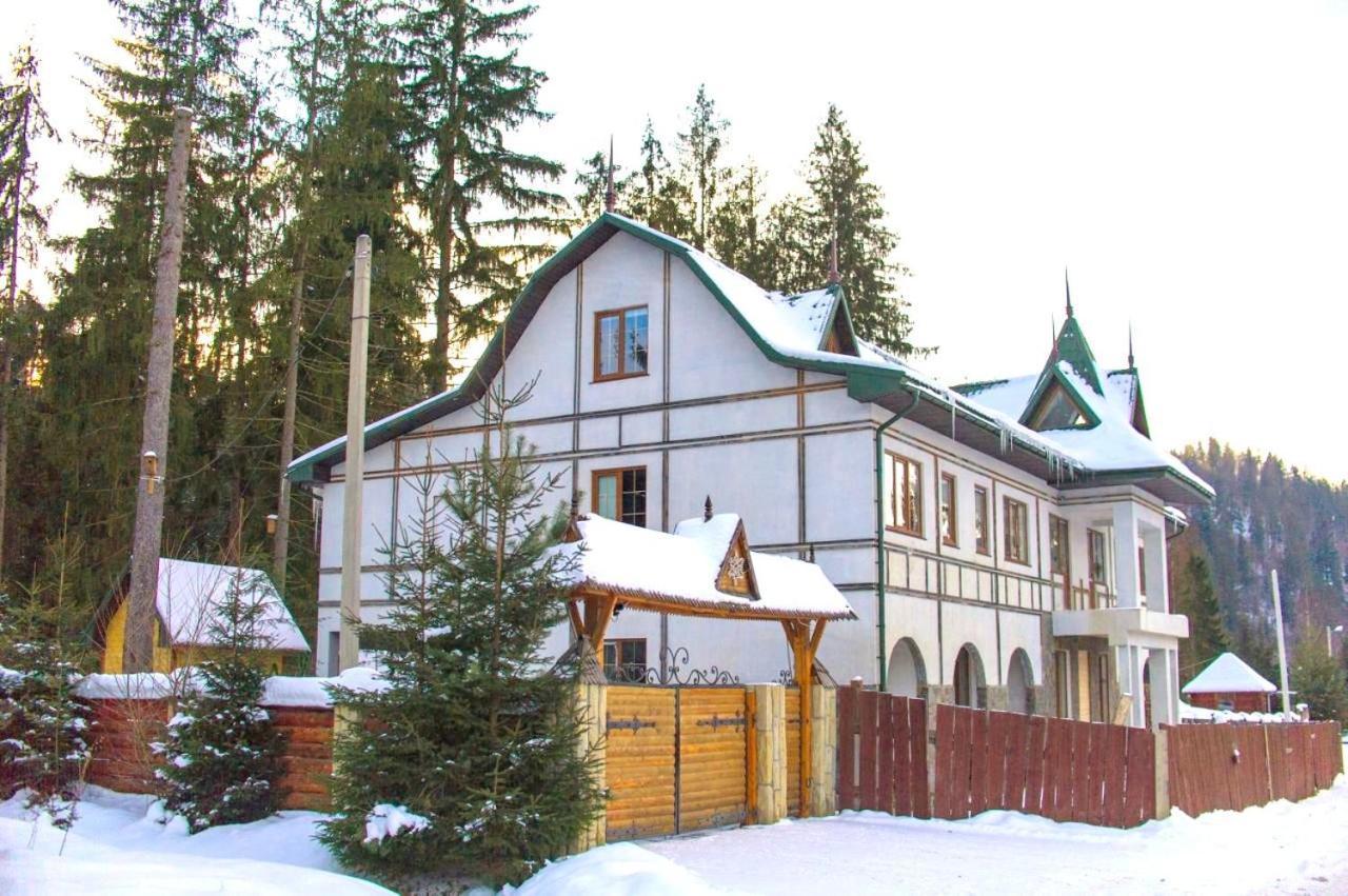 Hotel Galushko Mykulyčyn Exteriér fotografie