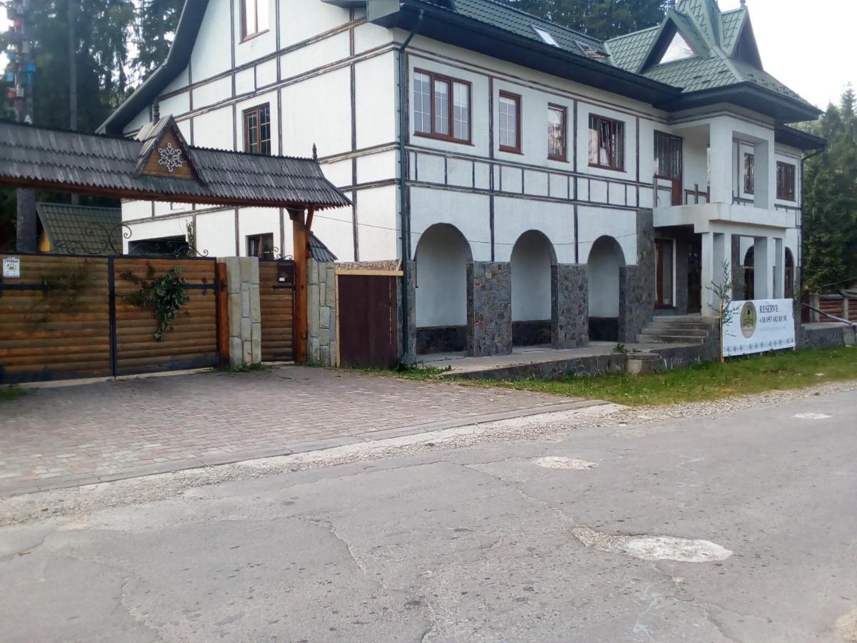 Hotel Galushko Mykulyčyn Exteriér fotografie